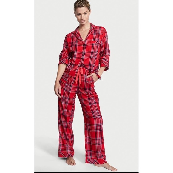 Victoria's Secret Pajama Set Red Plaid Sleepwear Long Sleeve L Womens NWT - Picture 1 of 10